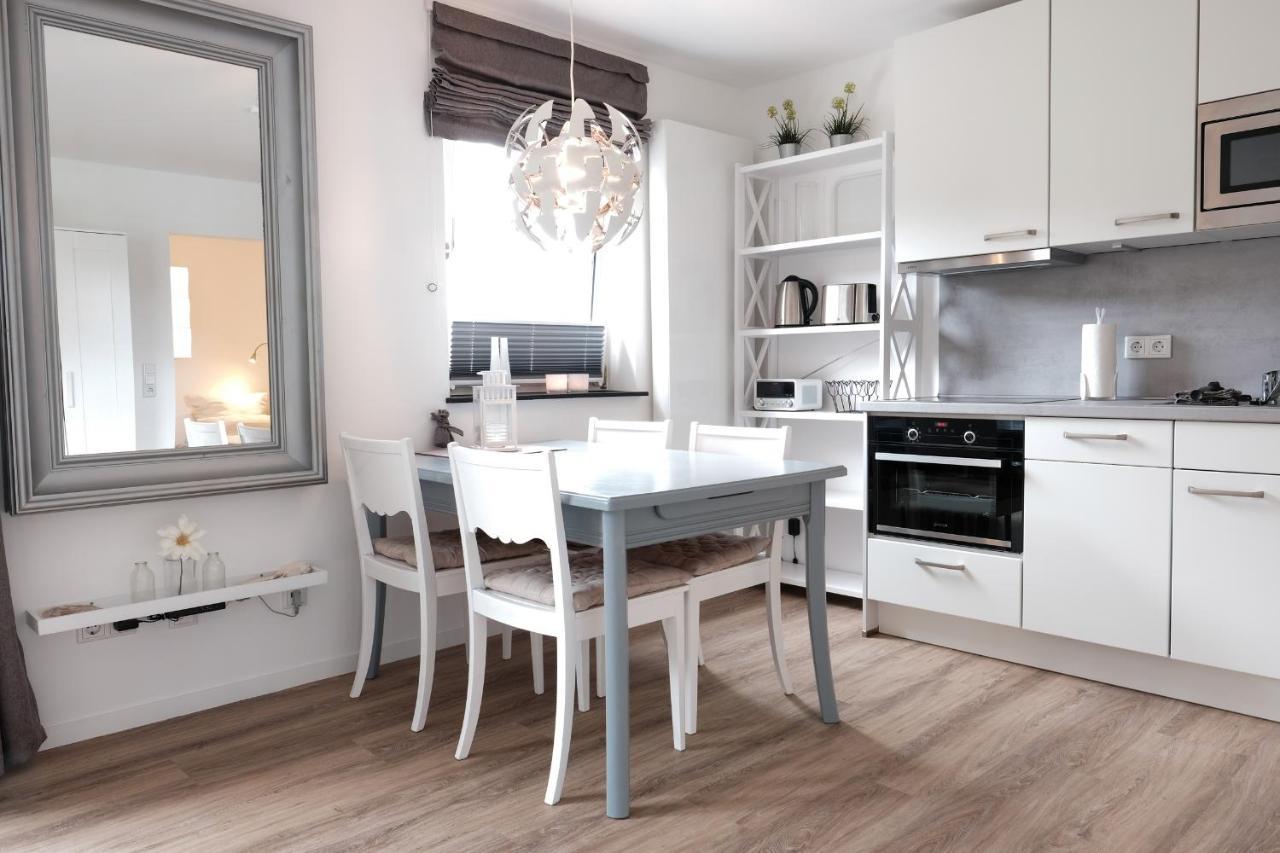 האריסלי Fewo1846 Strandresidenz Wassersleben - Muschelnest - Stilvolles Studioapartment Mit Balkon מראה חיצוני תמונה